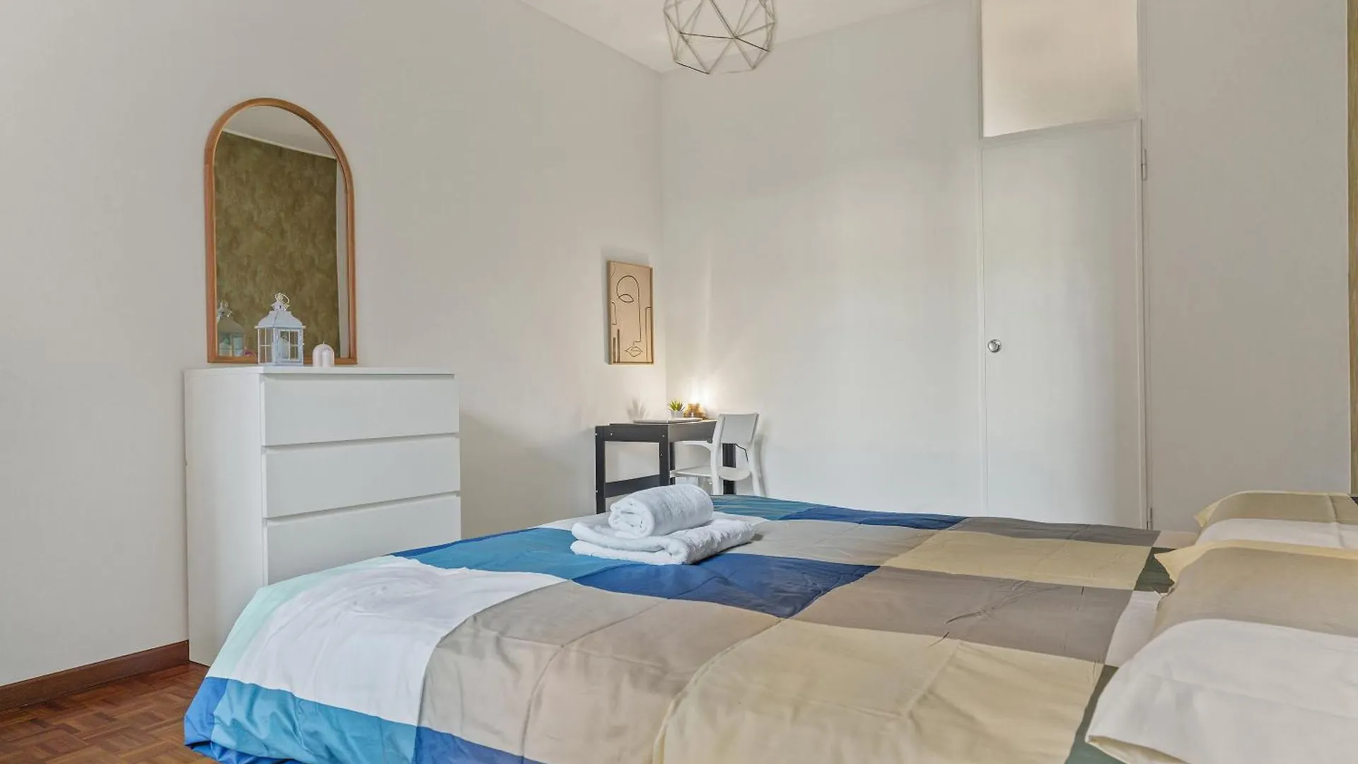 Urban Chic Retreat Milan Central Station - Loreto Italy