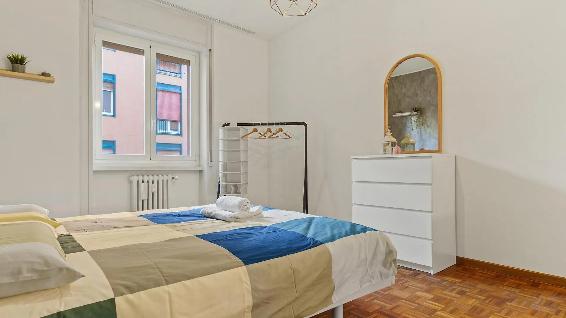 Apartment Urban Chic Retreat Milan Central Station - Loreto Italy