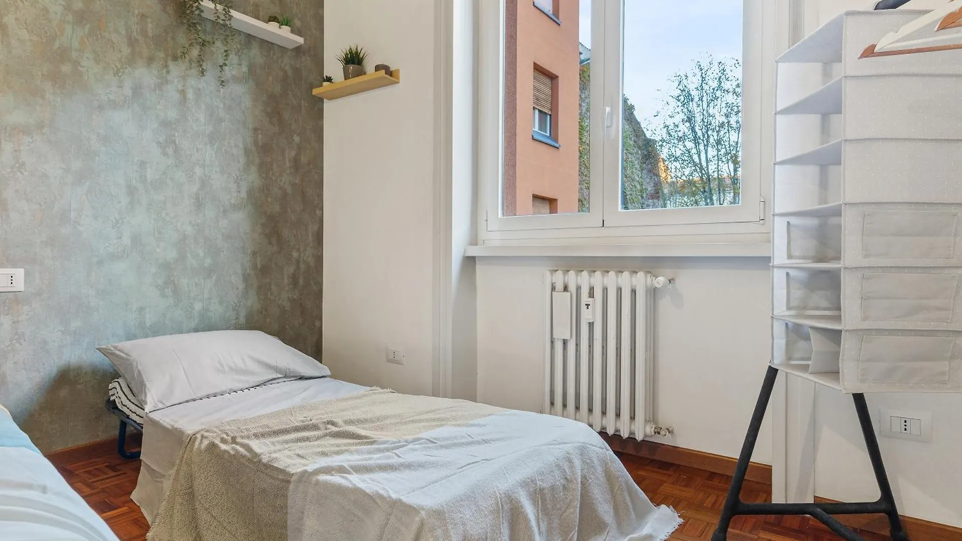 Urban Chic Retreat Milan Central Station - Loreto Apartment
